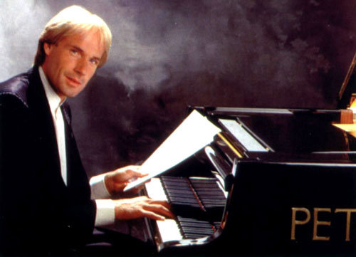 اجرای زیبایی از ریچارد کلایدرمن با پیانو