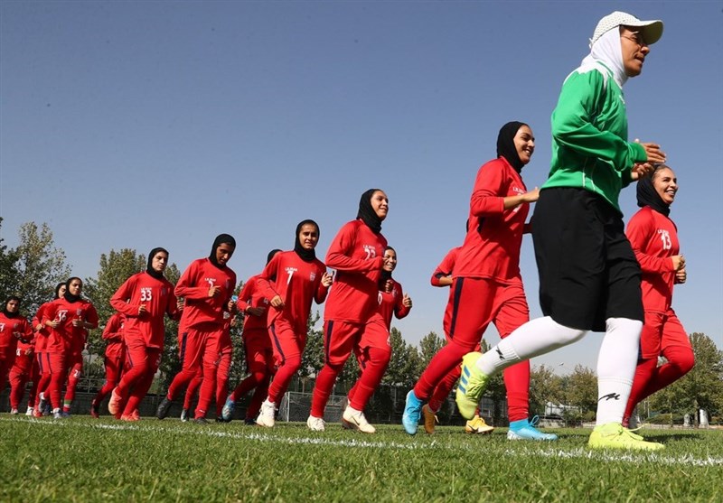 اردوی یک هفته‌ای ملی‌پوشان فوتبال بانوان در کیش