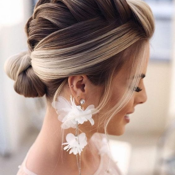 آموزش شنیون مو ساده و هنرمندانه