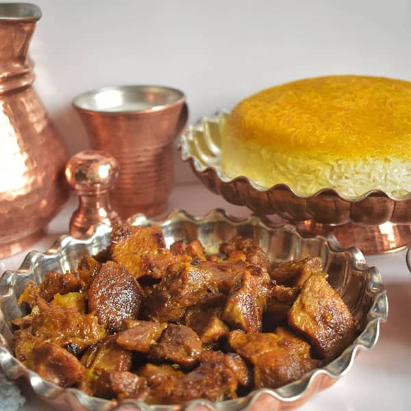 طرز تهیه قورمه گوشت خوشمزه به روش سنتی بازاری