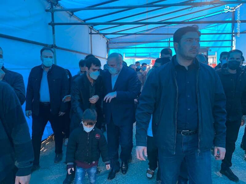 گفت‌وگوی صمیمانه قالیباف با مردم در نماز جمعه تهران