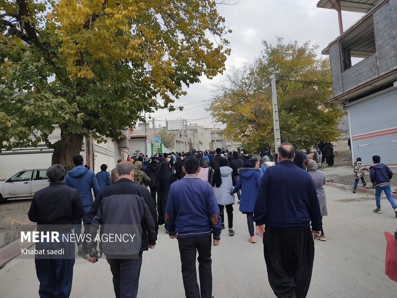 همایش پیاده‌روی خانوادگی در سنندج
