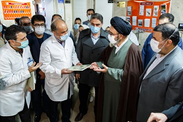 انجام ۶۰ عمل جراحی رایگان چشم در تبریز