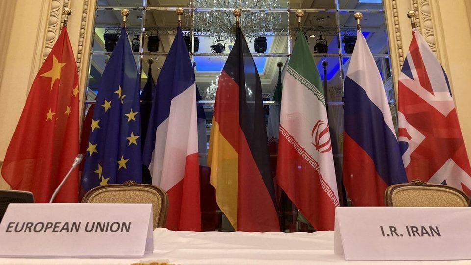 پیش بینی روزنامه کیهان از سرانجام مذاکرات در هشتم آذر