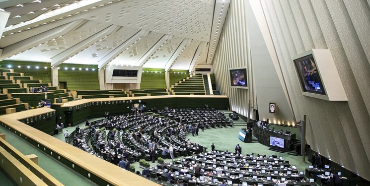 نشست غیر رسمی مجلس و دولت در بهارستان