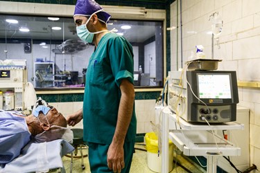 انجام ۶۰ عمل جراحی رایگان چشم در تبریز