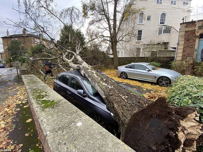 خسارات ناشی از طوفان شدید در انگلیس