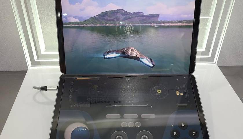 سامسونگ در تدارک عرضه لپ‌تاپ با نمایشگر تاشو