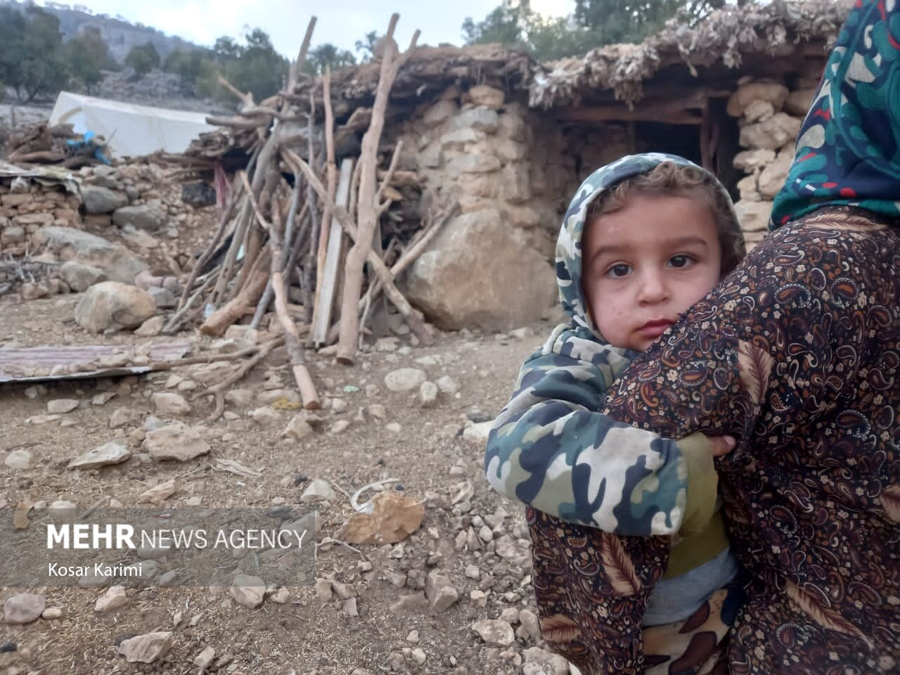 عکس/ وضعیت روستای زلزله زده «سوسن سرخاب» اندیکا