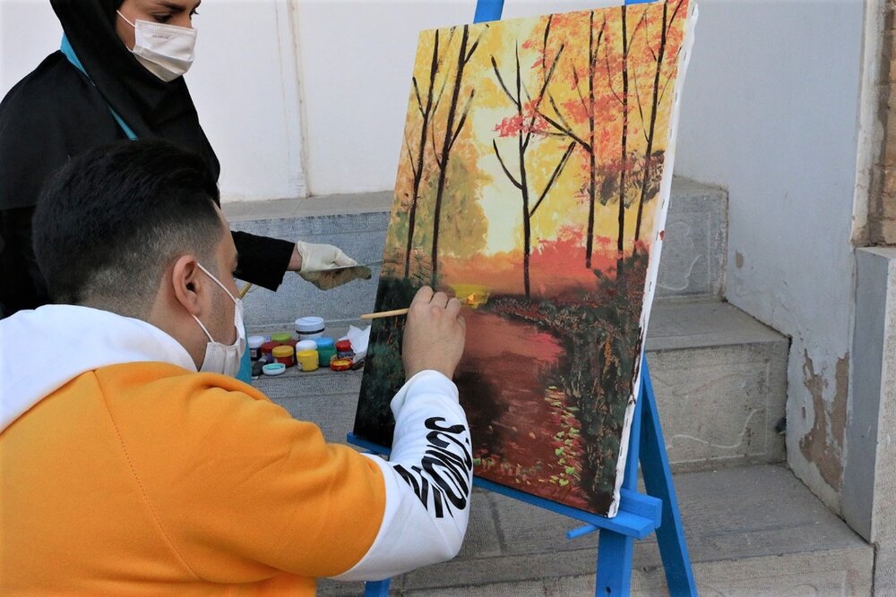 صنایع دستی هنرمندان معلول در موزه هنرهای تزئینی