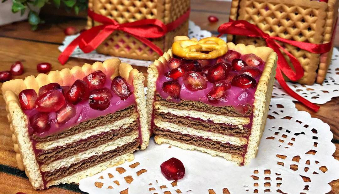 ساده ترین دسر انار برای شب یلدا با نشاسته و ژله
