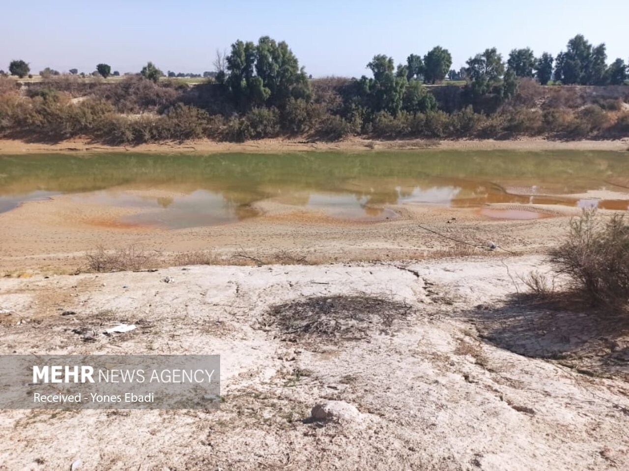 عکس/ خشک شدن رودخانه «زهره» در هندیجان خوزستان
