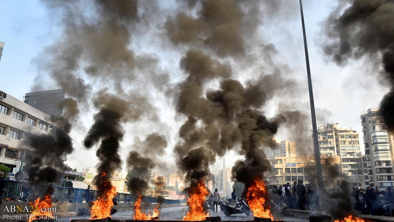 عکس/ تظاهرات آتشین لبنانی‌ها در پی وخامت اوضاع اقتصادی