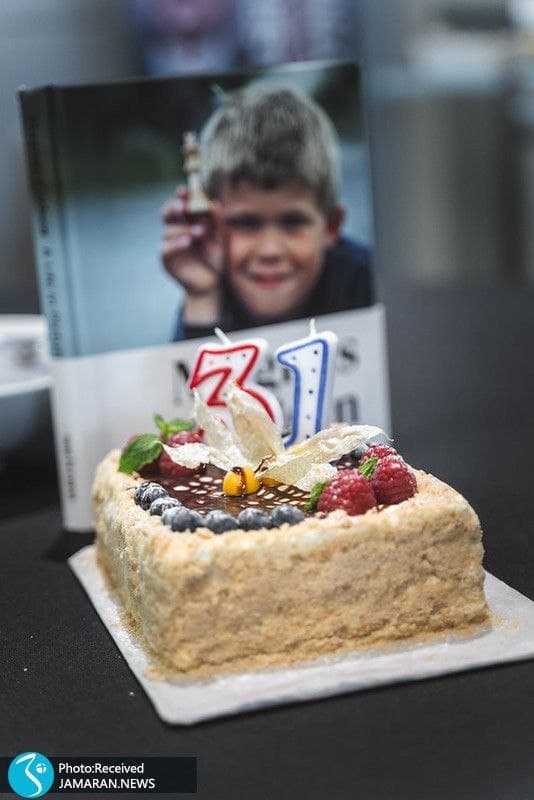 عکس/ کیک تولد نفر اول شطرنج دنیا در حاشیه مسابقه قهرمانی جهان
