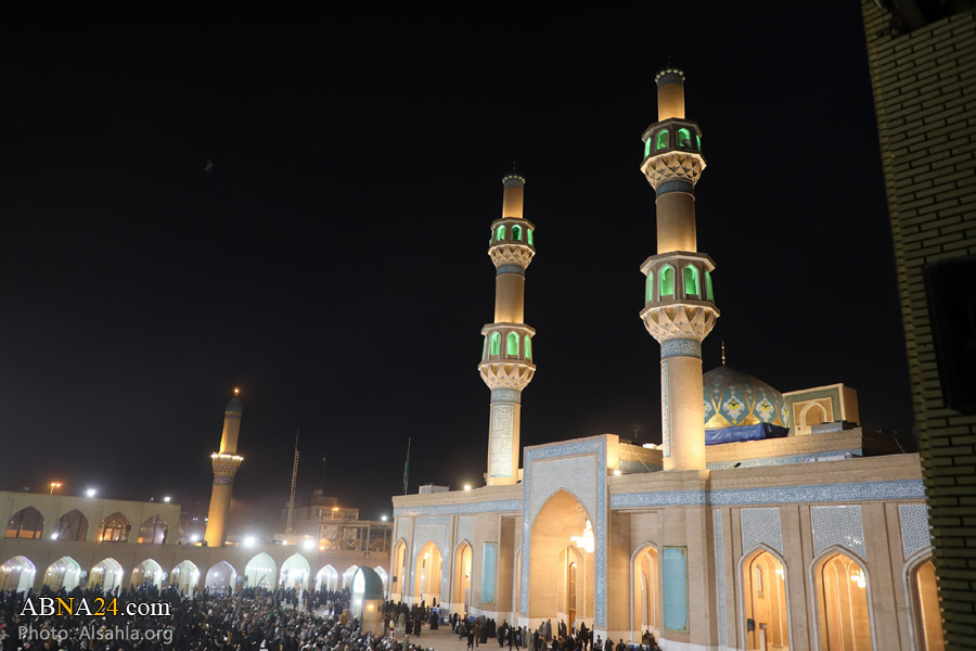 اقامه پرشکوه نماز جماعت در مسجد سهله