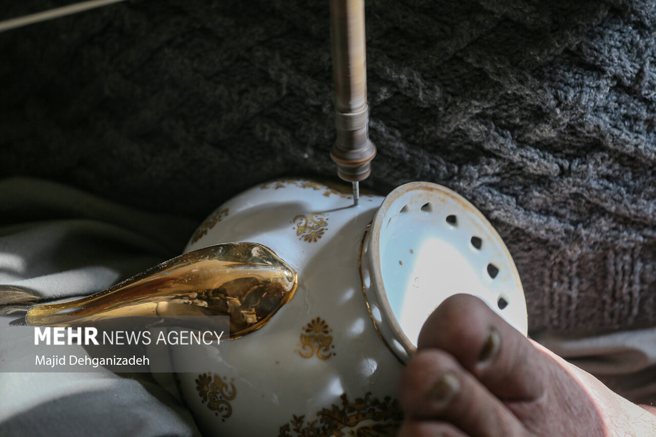 عکس/ «چینی بندزنی» شغل فراموش شده دنیای مدرن