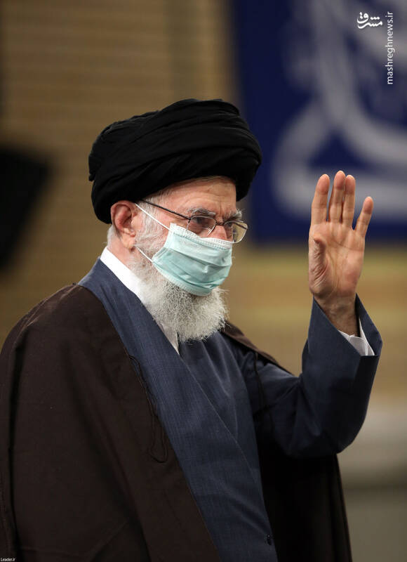 دیدار اعضای کنگره‌ی شهدای ایلام با رهبر انقلاب