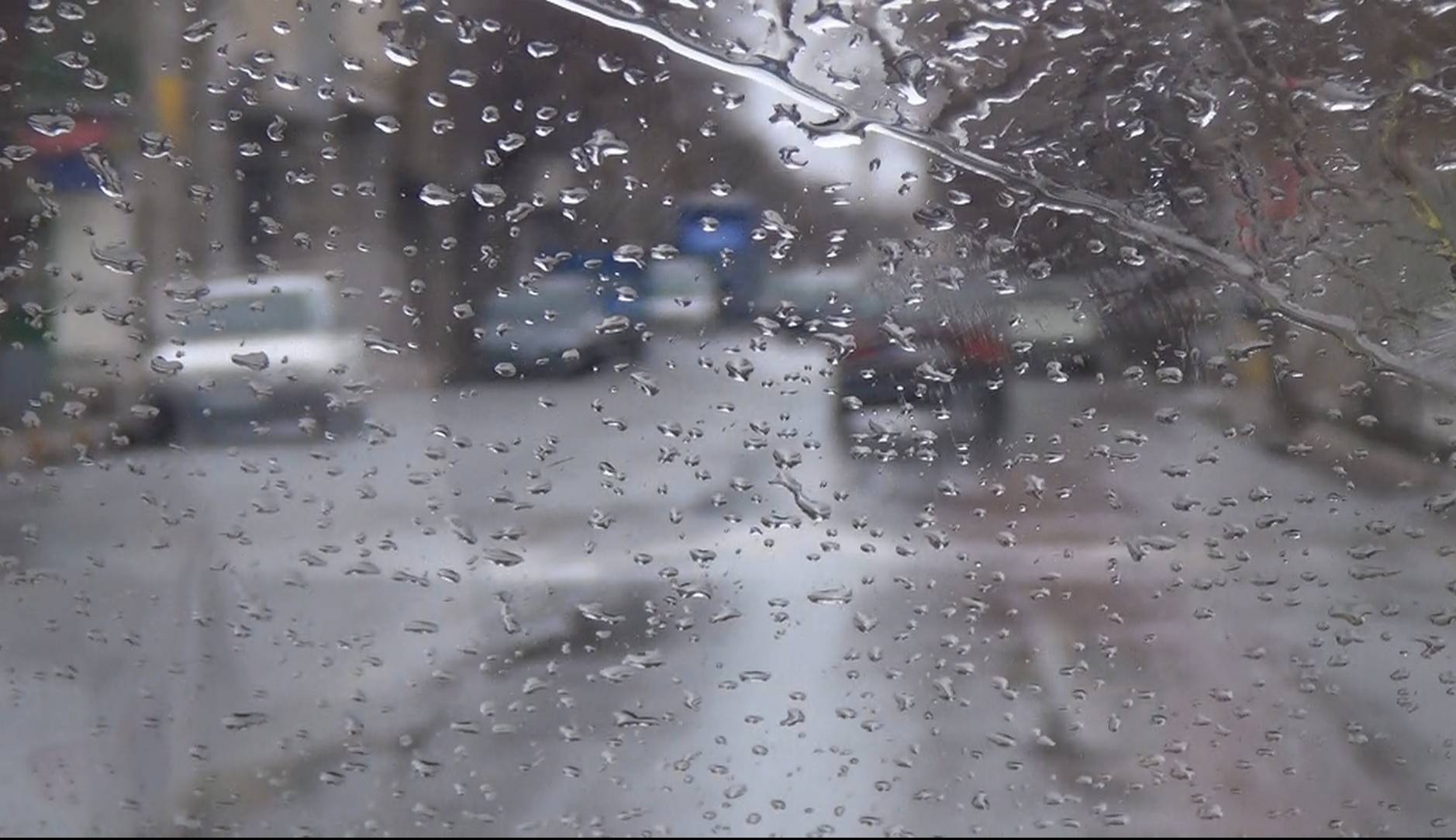 فردا جاده‌های چالوس، هراز، فیروزکوه و آزادراه قزوین-رشت بارانی است