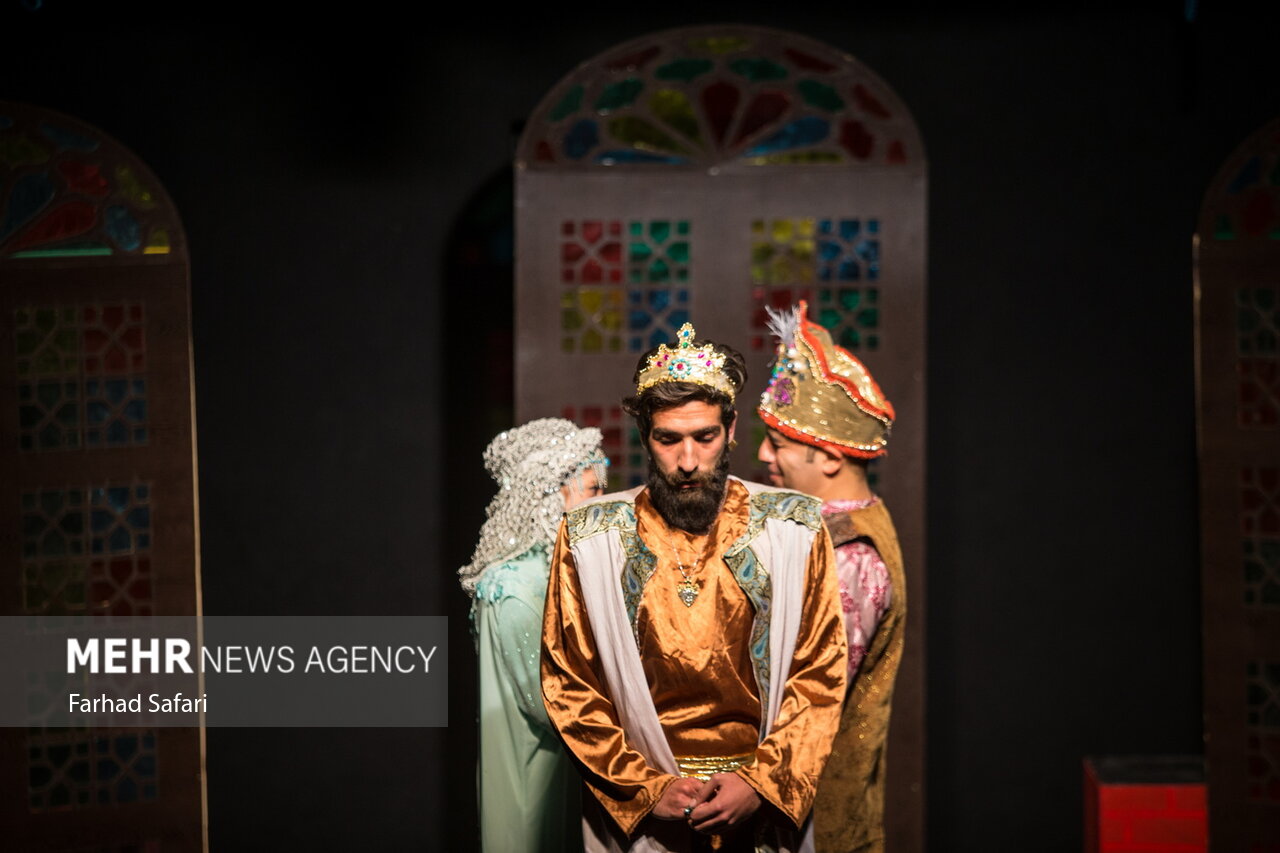 بیست و سومین جشنواره تئاتر استان قزوین