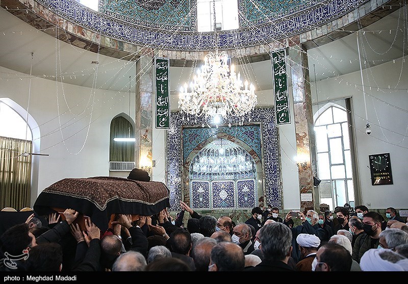 تشییع پیکر آیت‌الله سید رضی شیرازی