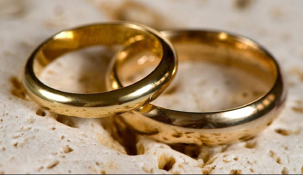4 گوشه دنیا/ حلقه ازدواج گمشده پس از ۵۰ سال پیدا شد