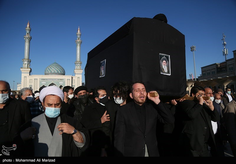عکس/ تشییع پیکر آیت‌الله سید رضی شیرازی در قم