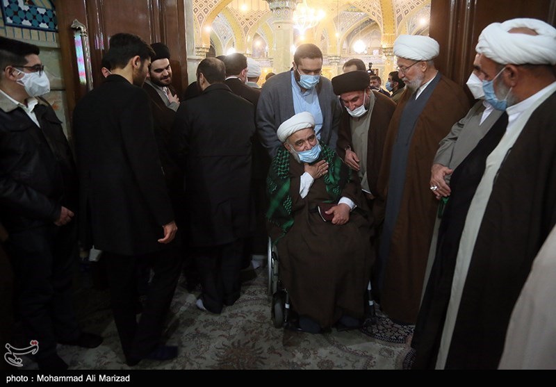عکس/ تشییع پیکر آیت‌الله سید رضی شیرازی در قم