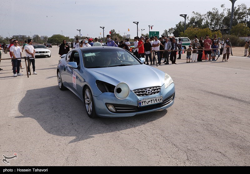عکس/ مسابقات اتومبیلرانی شتاب در کیش