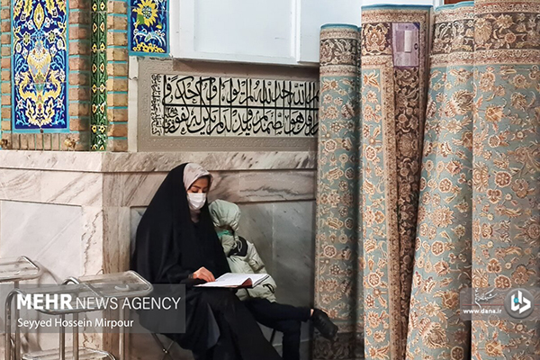 بارش باران در حرم مطهر رضوی