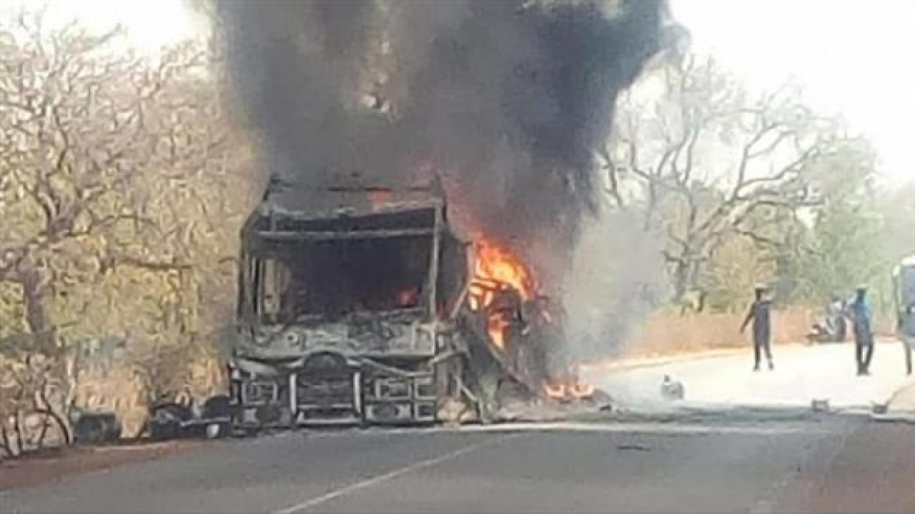 ۳۱ کشته در پی حمله تروریستی به اتوبوسی در مالی 