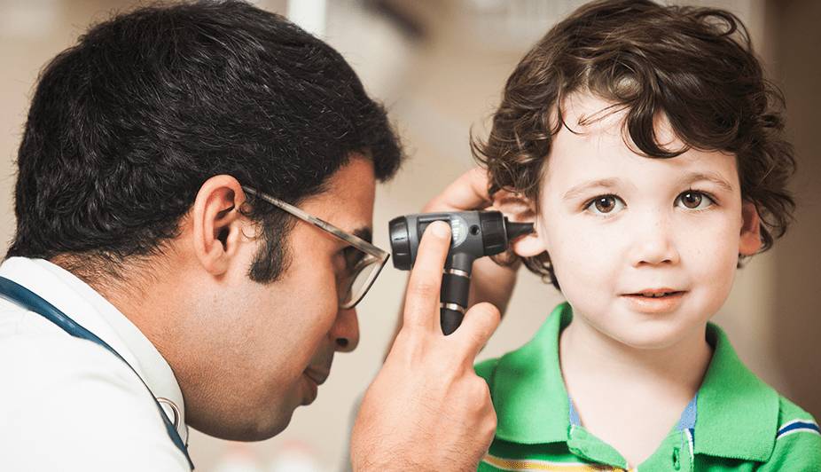 چرا در گوش‌هایم احساس گرفتگی می‌کنم؟