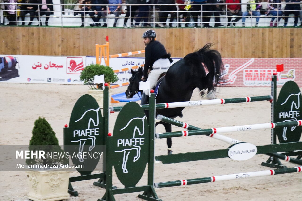 مسابقات بین المللی پرش با اسب در ورامین