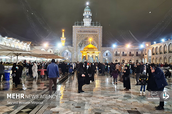 بارش باران در حرم مطهر رضوی