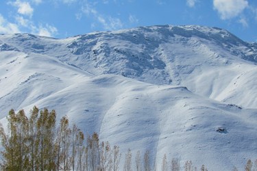 کوه‌های برفی غرب اصفهان