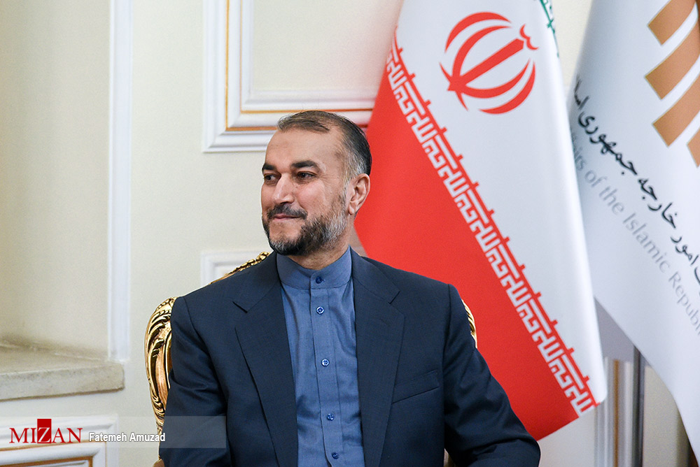 دیدار معاون رئیس جمهور قرقیزستان با وزیر امور خارجه