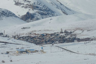 کوه‌های برفی غرب اصفهان