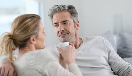 چگونه همسر خود را تحسین کنیم تا عشق را در زندگی مان جاری کنیم؟