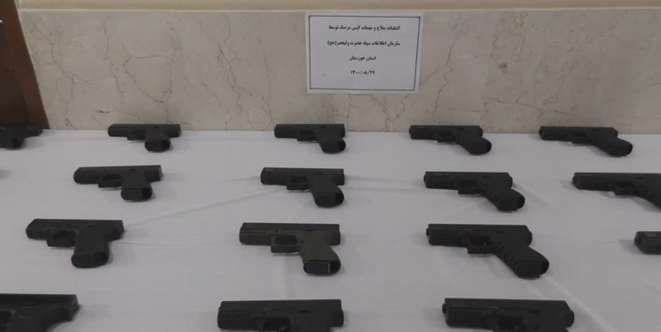 عکس/ انهدام شبکه قاچاق سلاح و مهمات جنگی در خوزستان