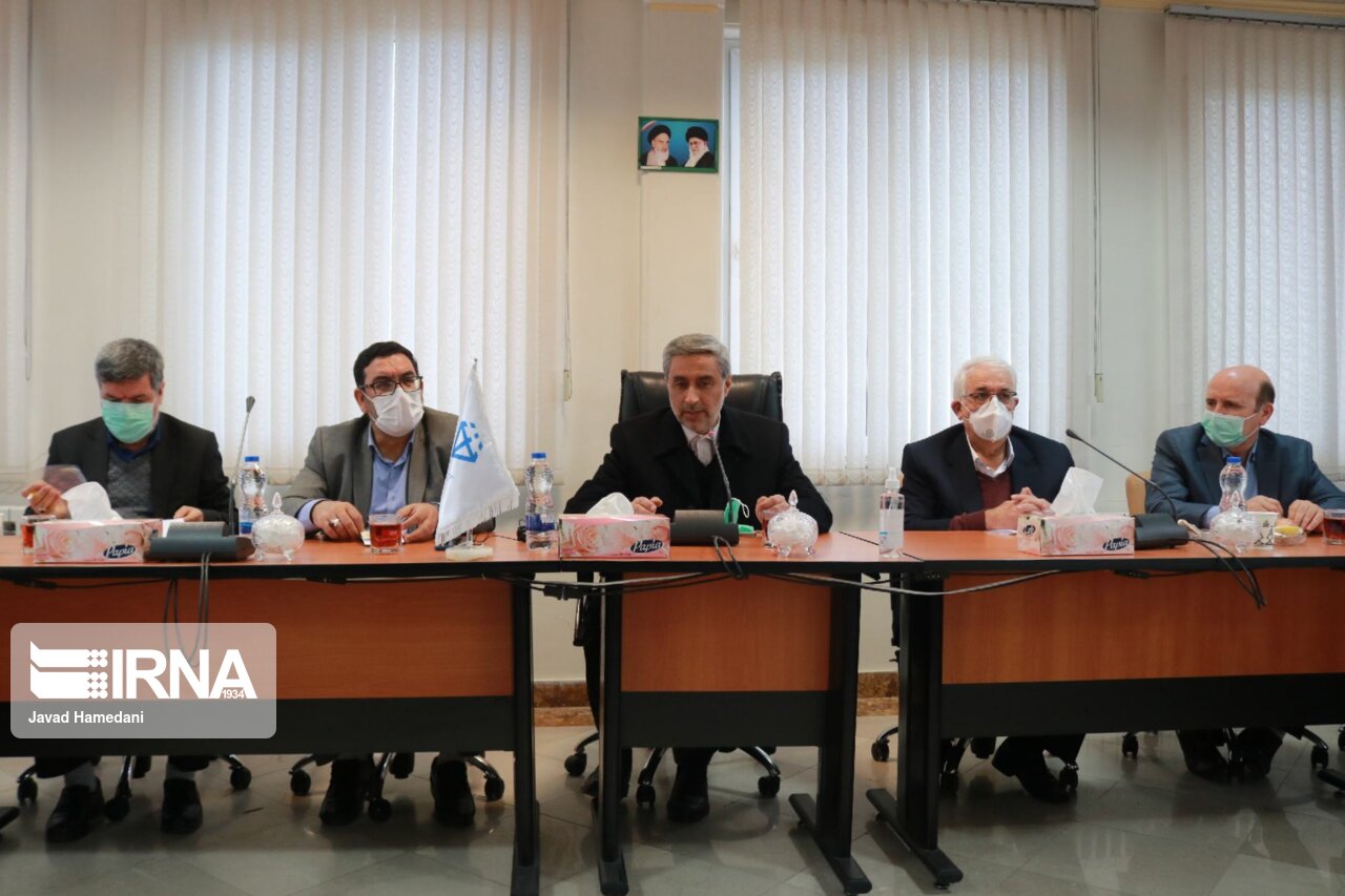 بازدید استاندار همدان از چند واحد تولیدی بزرگ استان