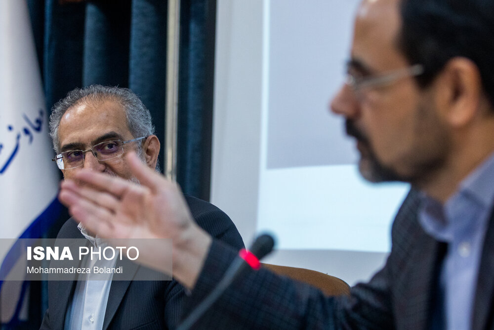 نشست خبری معاون پارلمانی رییس جمهور