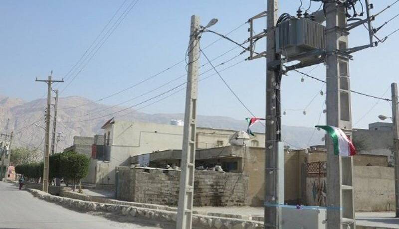 تمام روستاهای بالای 5 خانوار کردستان از برق بهره‌مند هستند