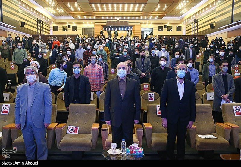 عکس/ درخواست دانشجویان دانشگاه شهید بهشتی از رییس مجلس