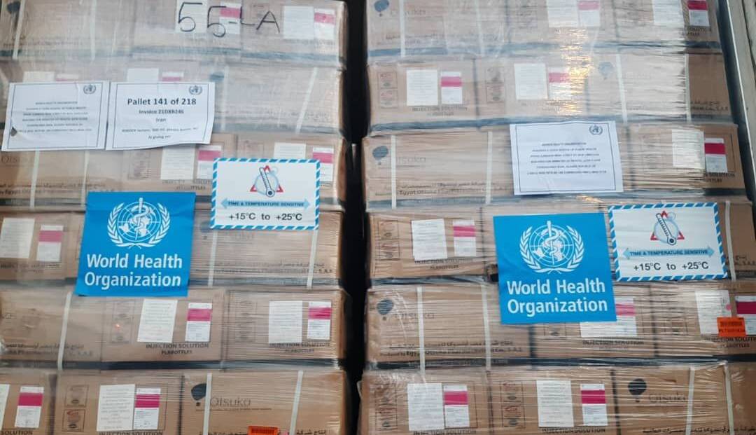 سازمان جهانی بهداشت ۲۶۰ هزار بطری سرم تزریقی را به ایران اهدا کرد