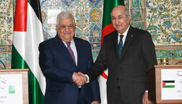 عباس عالی‌ترین نشان افتخار فلسطین را به تبون داد