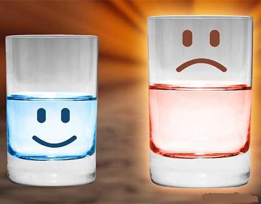 چالشهای دیدن نیمه پُر لیوان