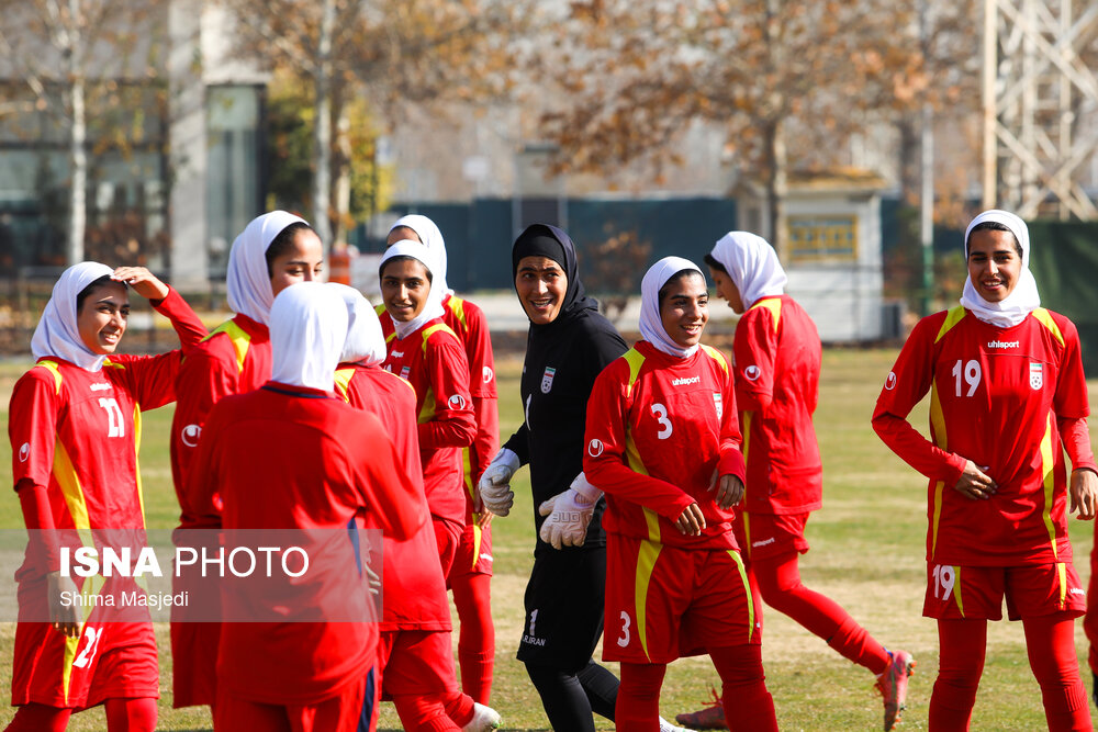 اردوی تیم ملی فوتبال بانوان