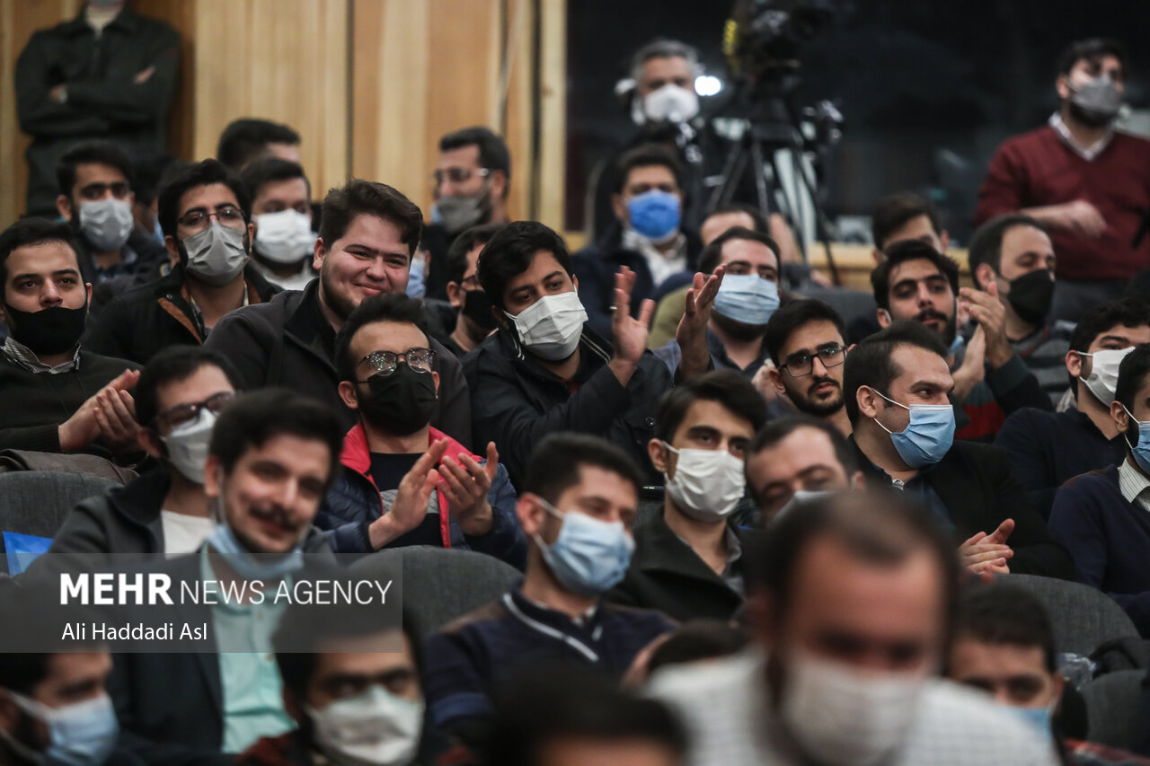 دیدار رئیس سازمان صدا و سیما با نمایندگان تشکل های دانشجویی