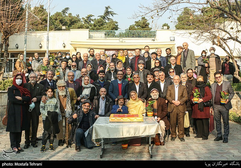 جشن تولد هنرمندان پیشکسوت آذر ماهی 