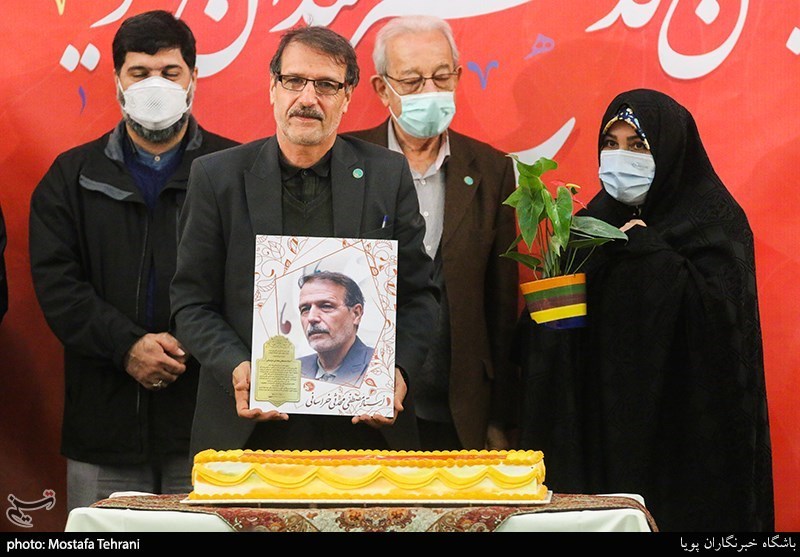جشن تولد هنرمندان پیشکسوت آذر ماهی 