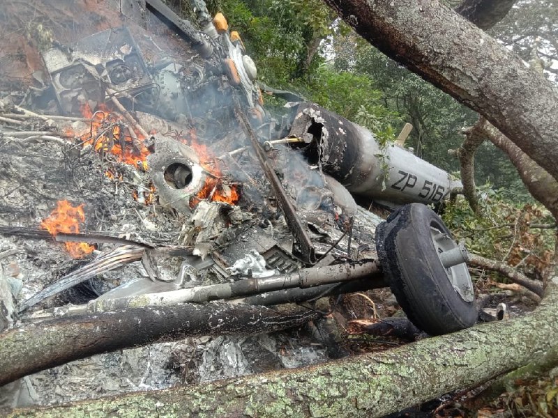 عکس/ سقوط بالگرد حامل مقام ارشد نیروهای مسلح هند